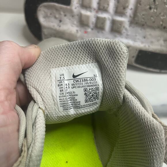 Nike Women's Light Bone Athletic Running Shoes Crater Impact Sneakers Sz 7.5 - Picture 8 of 8